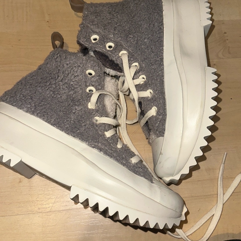 Converse high top